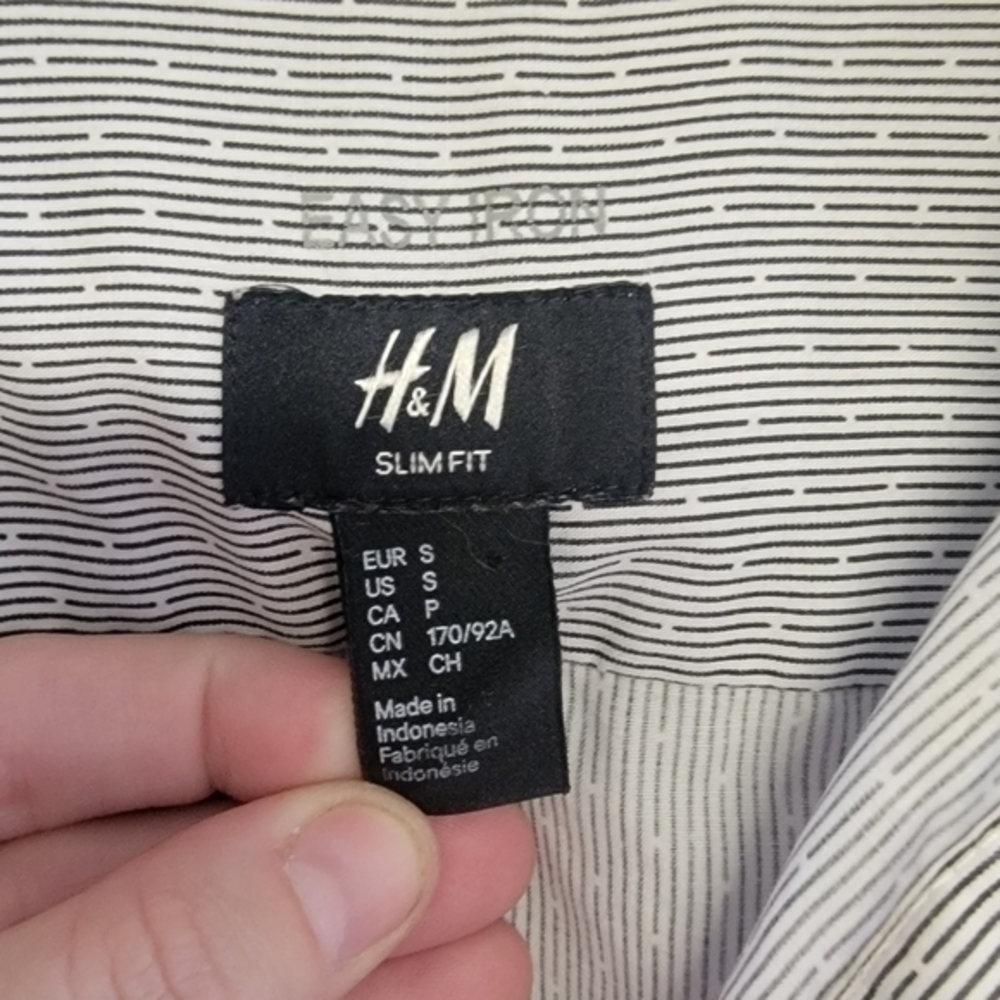H&M Button Down - Picture 2 of 4